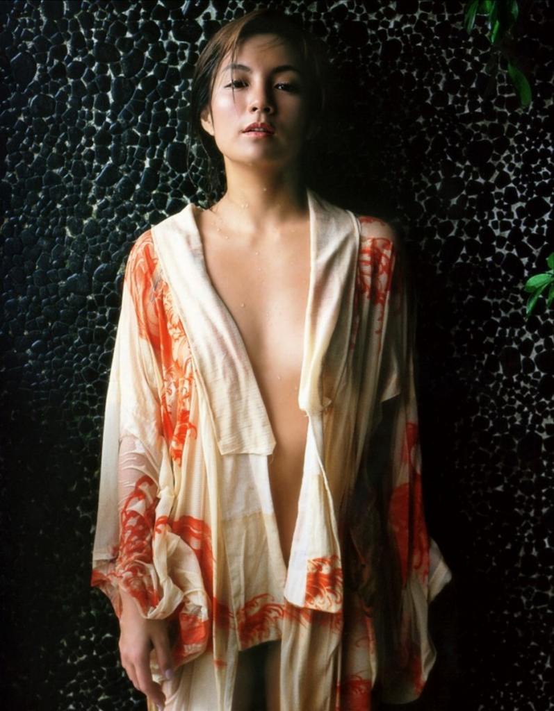 吉本多香美画像13